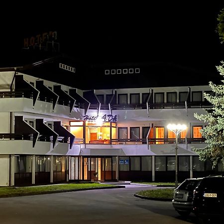 Hotel Ada Біхач Екстер'єр фото