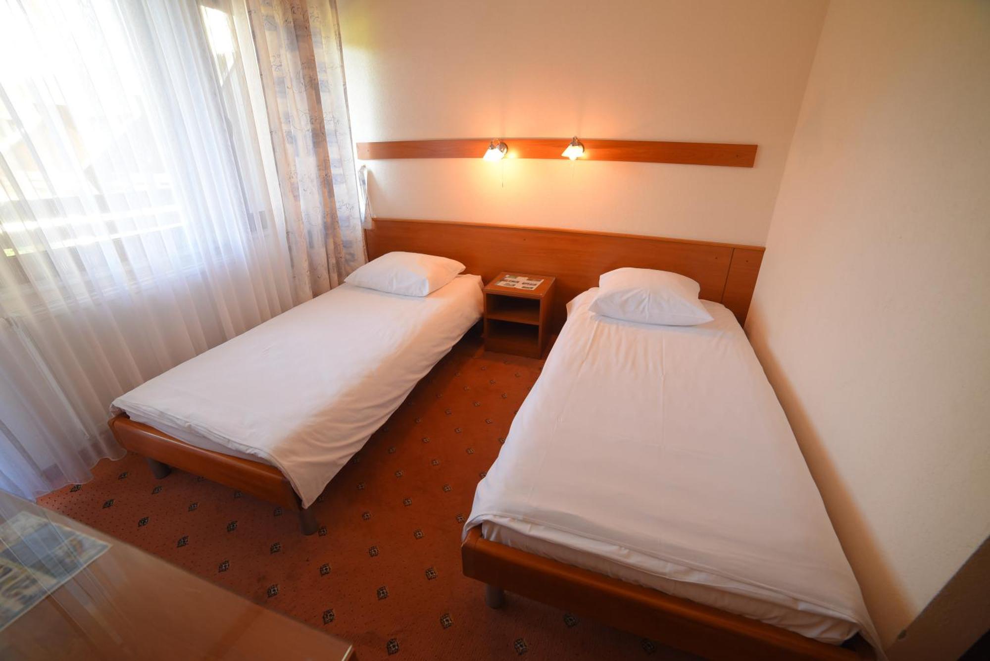 Hotel Ada Біхач Екстер'єр фото