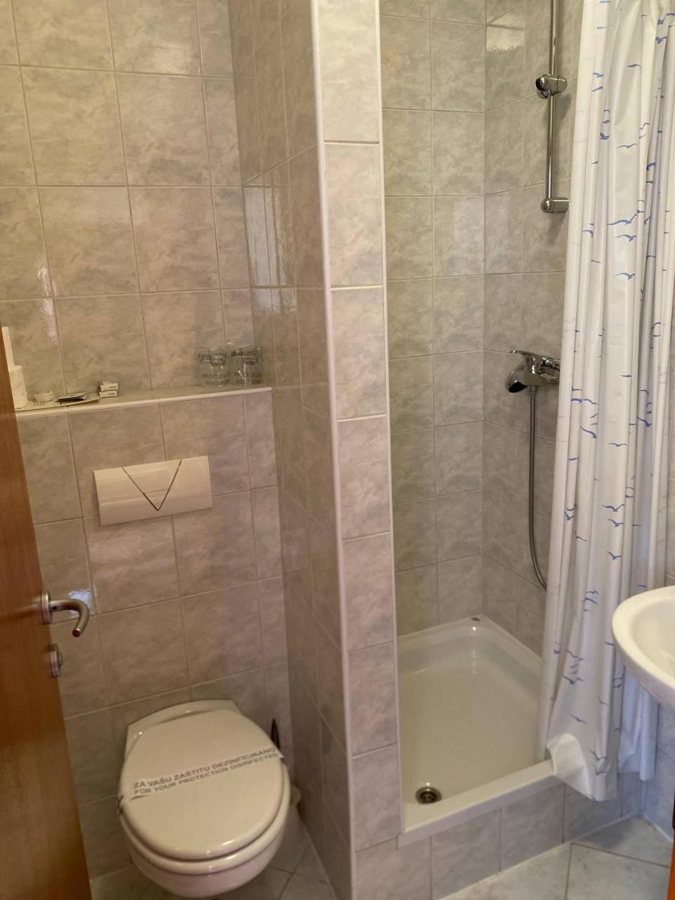 Hotel Ada Біхач Екстер'єр фото